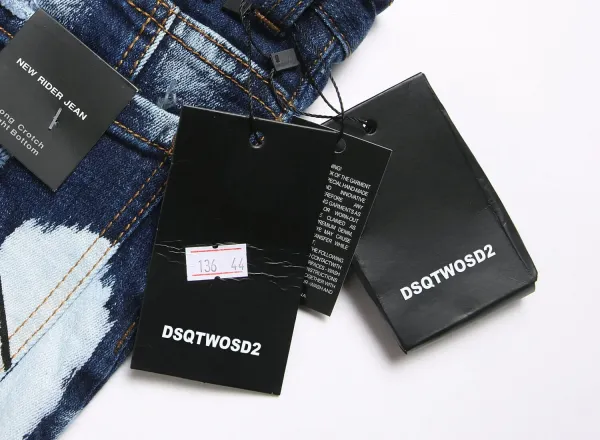Design Distressed Graffiti Print Denim Jeans - 14