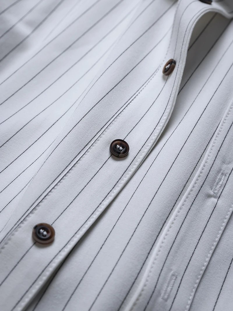 Design Striped Button-Up Shirt with Puffed Sleeves and Brown Wide-Leg Pants - 17