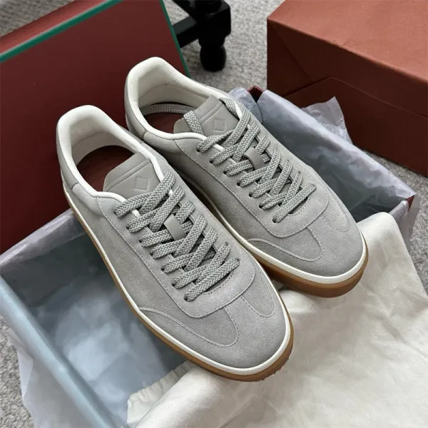 Design Low-Top Leather Sneakers Black White Gum Sole - 24