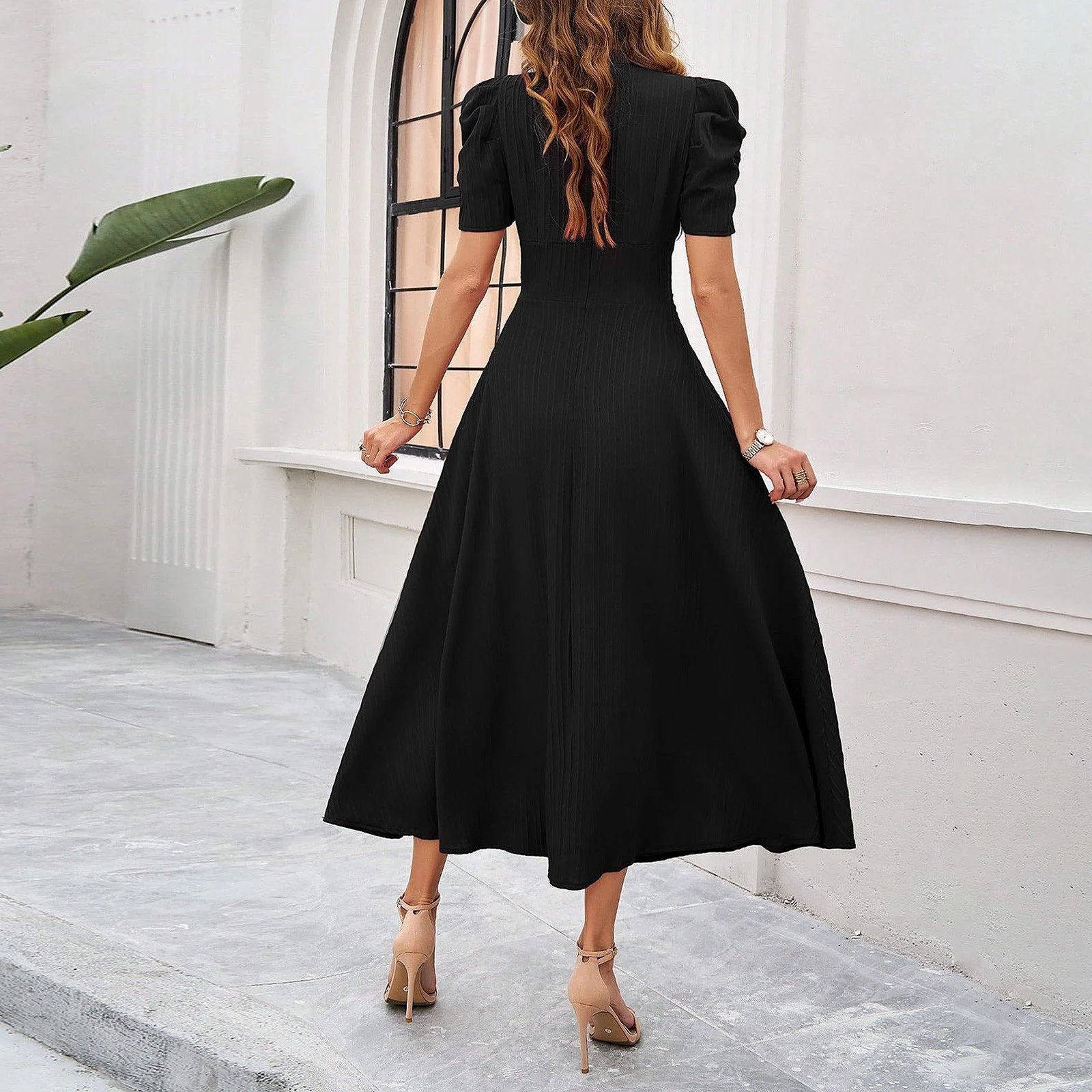 Design A-Line V-Neck Puff Sleeve Midi Dress in Light Blue - 18