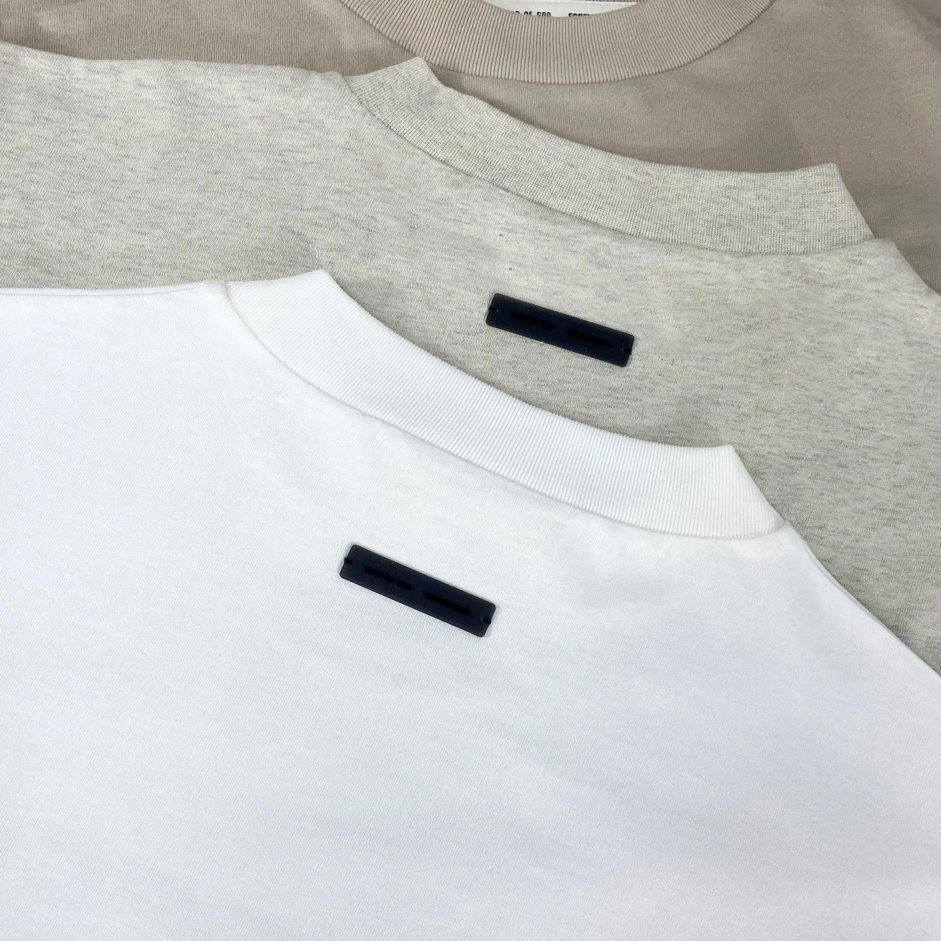 Fear of God Essentials Logo Graphic T-Shirt Gray - 15
