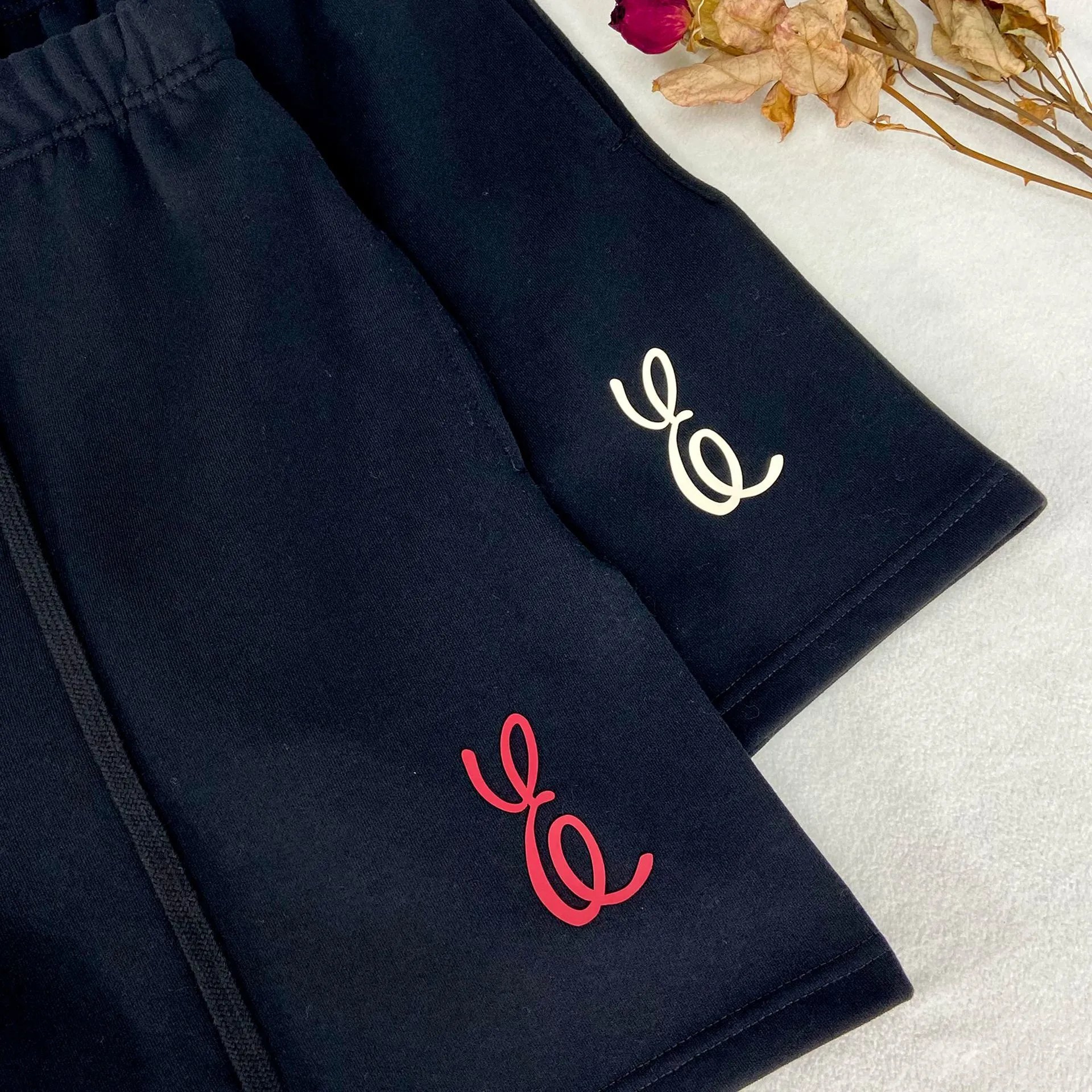 Design Logo Embroidered Black Sweat Shorts - 13