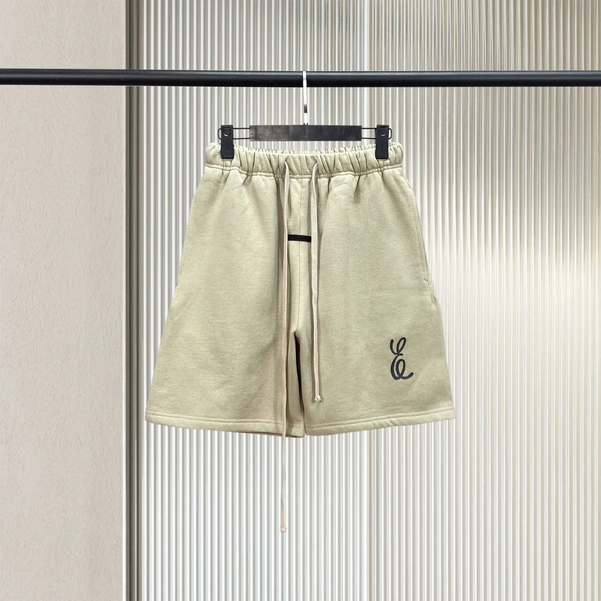 Design Logo Embroidered Black Sweat Shorts - 6