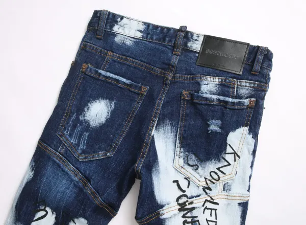 Design Distressed Graffiti Print Denim Jeans - 13