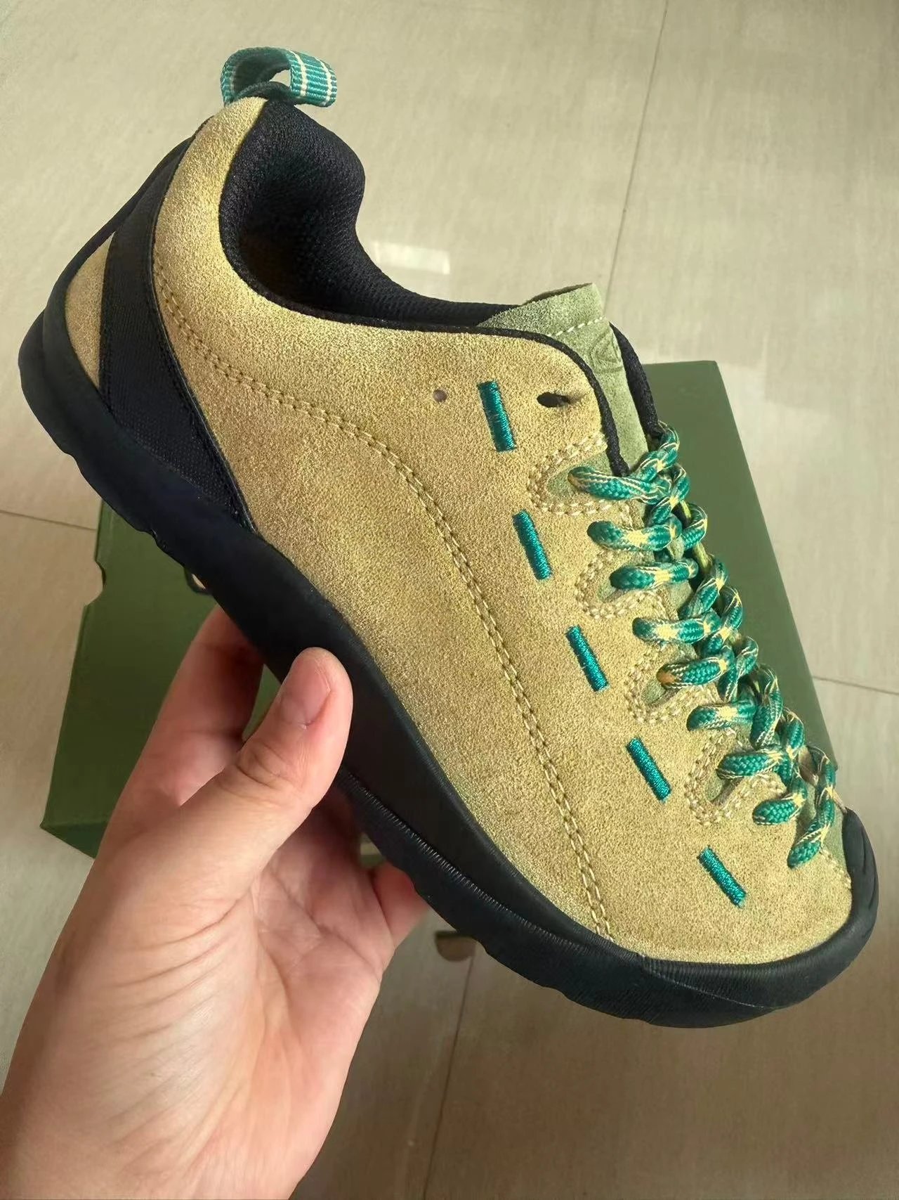 light green