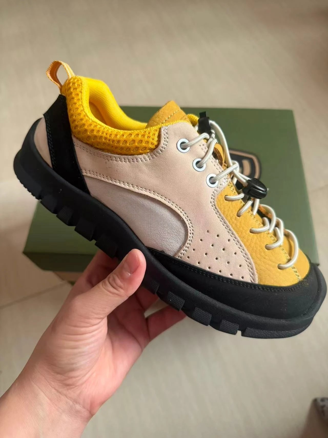 Second generation yellow