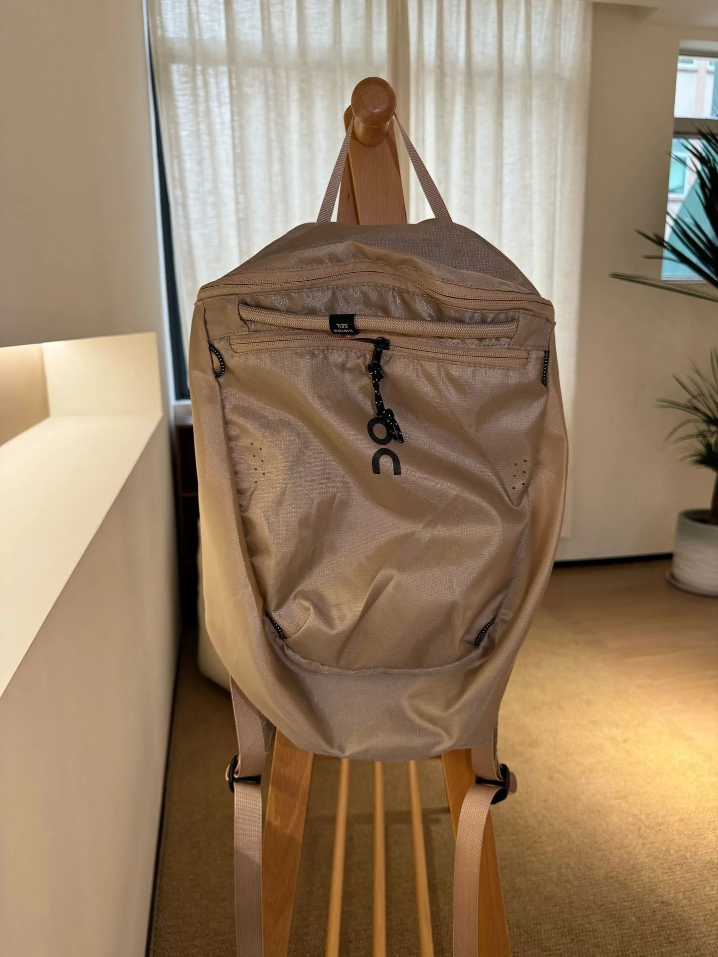 On Running Cloud Backpack Orange Red Backpack - 12