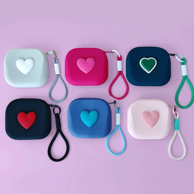 Design Heart Embossed Silicone Wristlet Purple Clutches - 3
