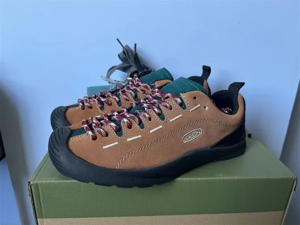 Design Keen Newport H2 Sandal Gold Green Casual Shoes Sandals - 10