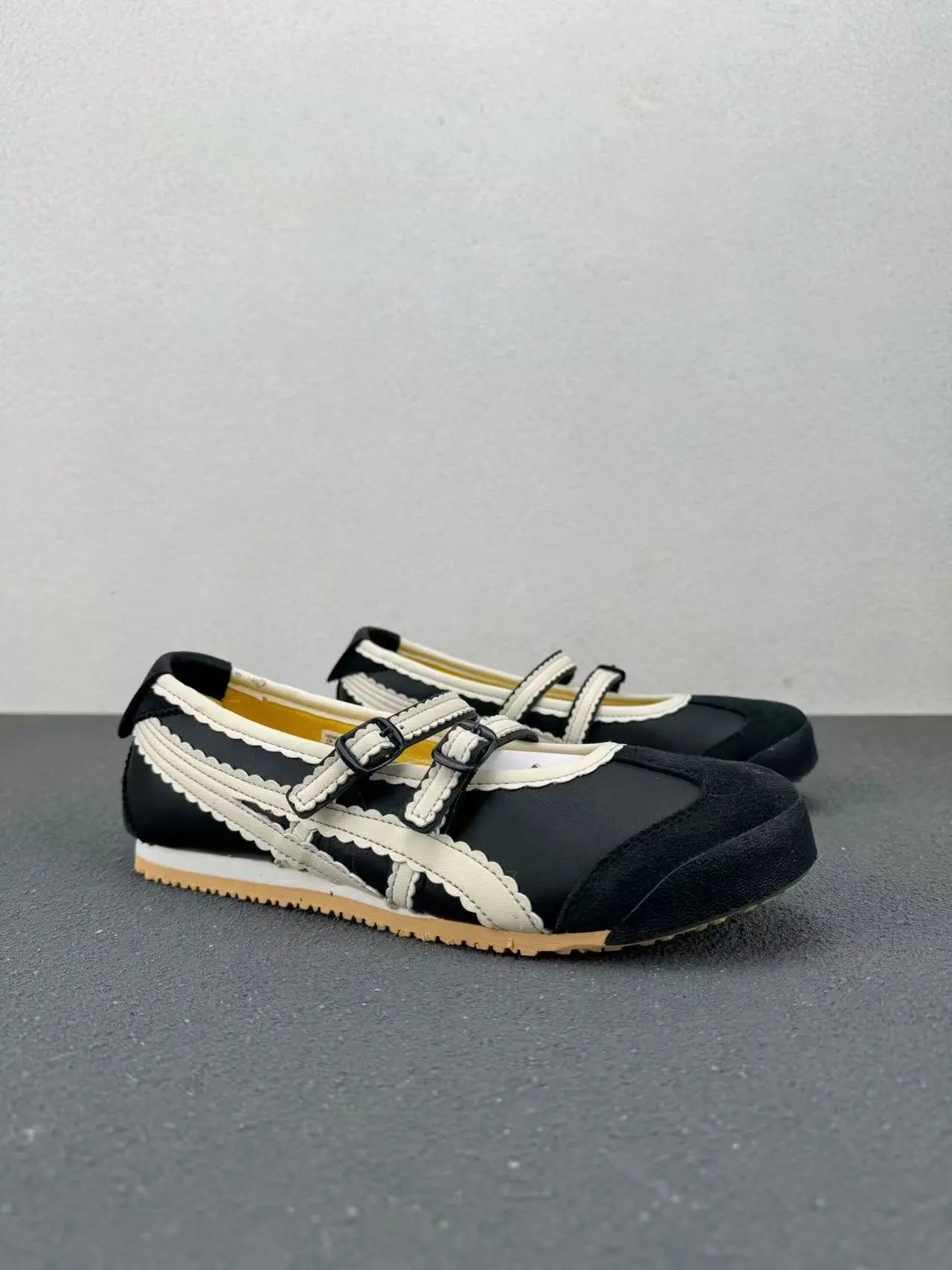 Onitsuka Tiger Asics Onitsuka Tiger Mexico 66 White Pink Sneakers Running Shoes - 6
