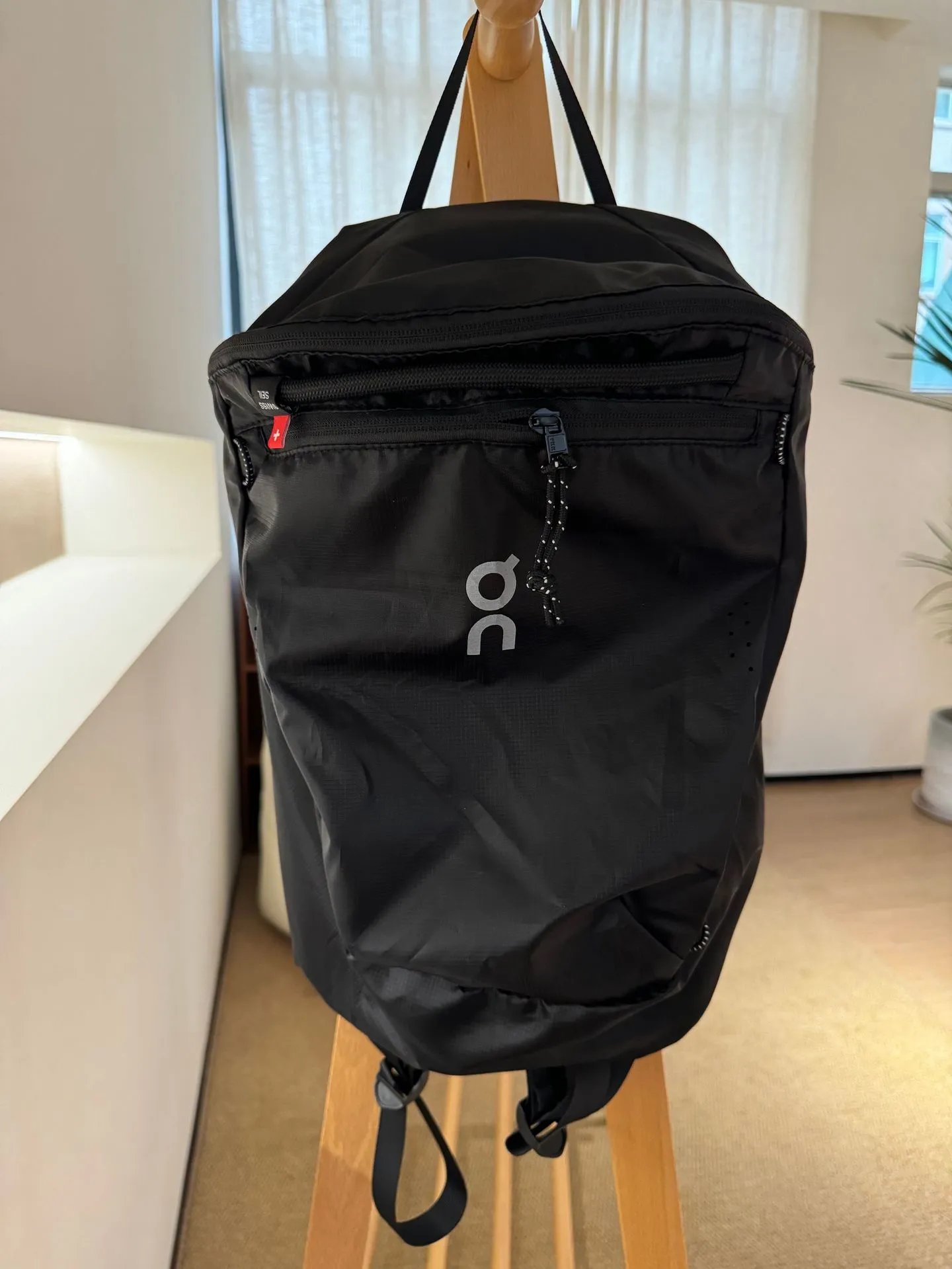 On Running Cloud Backpack Orange Red Backpack - 9