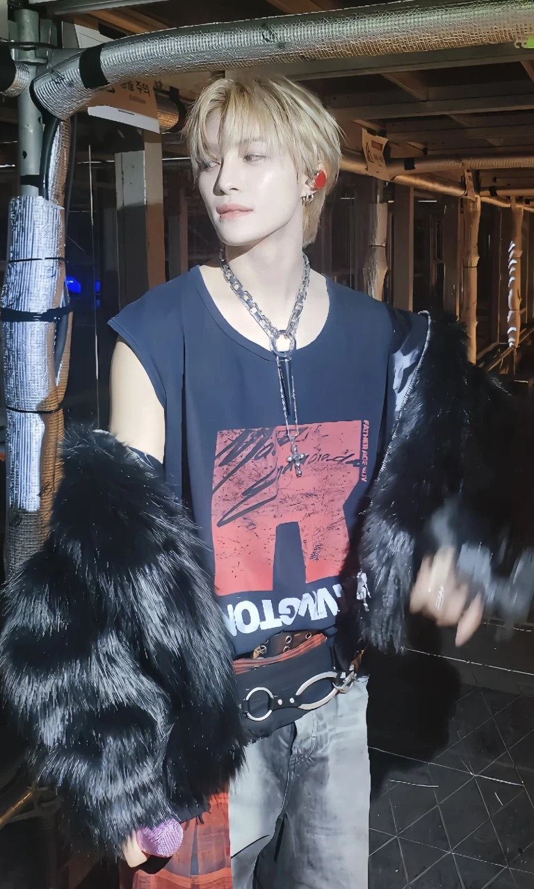 Design Rivington x Father Age NCY Distressed Graphic Sleeveless Top Black Vest Top - 10