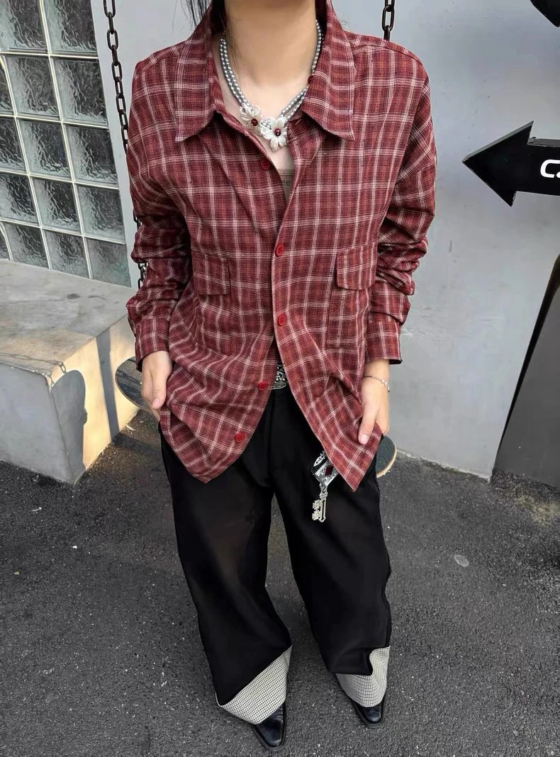 Design Unbranded Plaid Shirt Jacket in Dark Navy and Black Over White T-Shirt Outerwear - 6