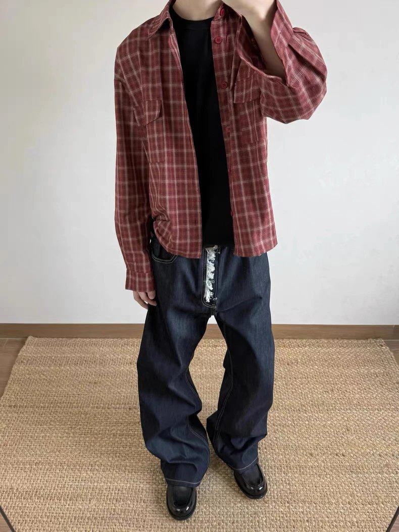 Design Unbranded Plaid Shirt Jacket in Dark Navy and Black Over White T-Shirt Outerwear - 7