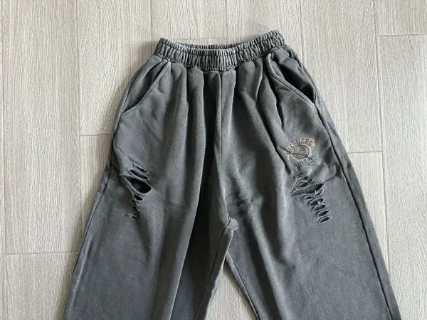 Design Basketball Jersey Crop Top Black with Number 13 + Distressed Baggy Jeans Blue - 4