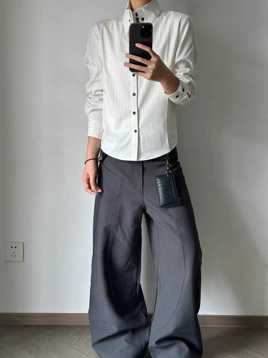Design Striped Button-Up Shirt with Puffed Sleeves and Brown Wide-Leg Pants - 6