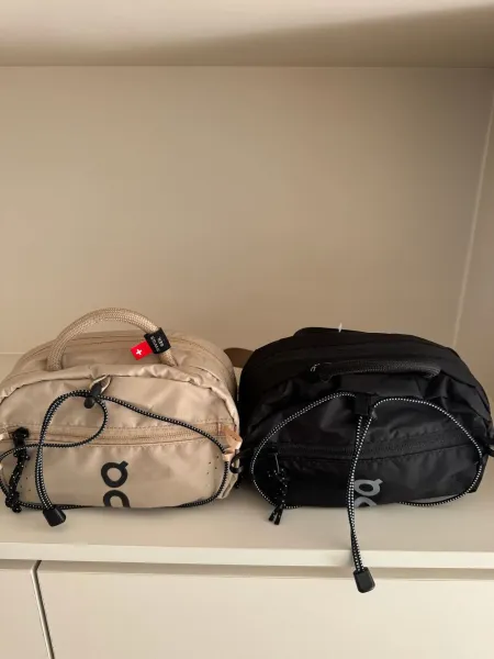 On Running Gym Bag Black Duffle Bag - 26