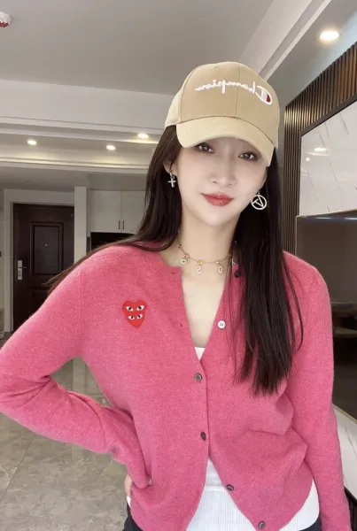 Comme des Garçons Play Heart Embroidered Cardigan Pink - 22