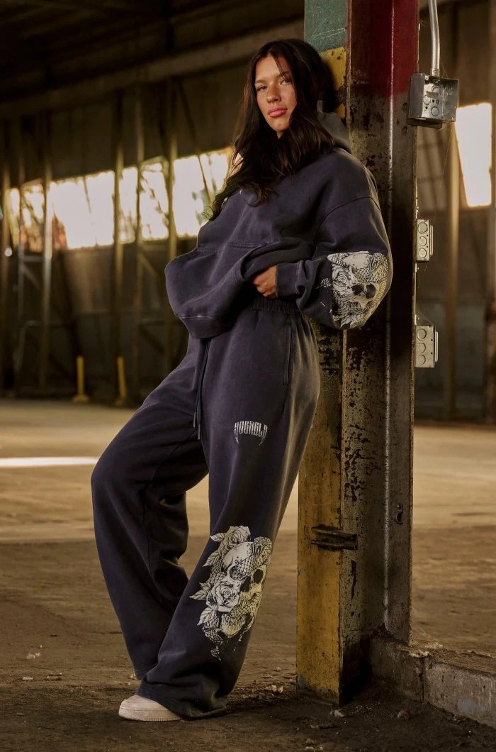 Design Houndla Skull & Roses Brown Sweatpants - 8