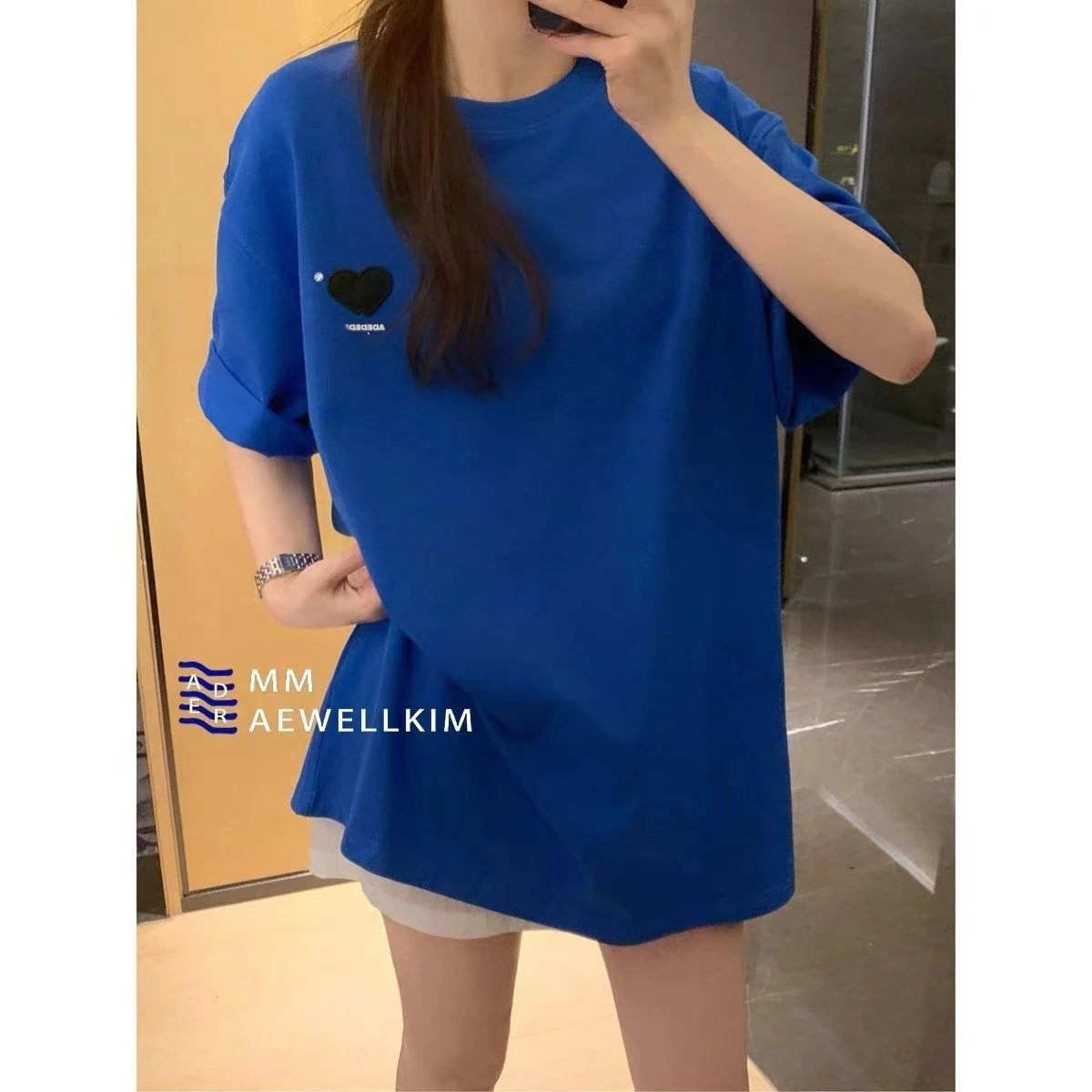 Design Heart Embroidery T-Shirt Black / White / Blue - 7