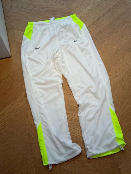 Palace x Nike Windbreaker White Neon Yellow Jacket Outerwear - 11