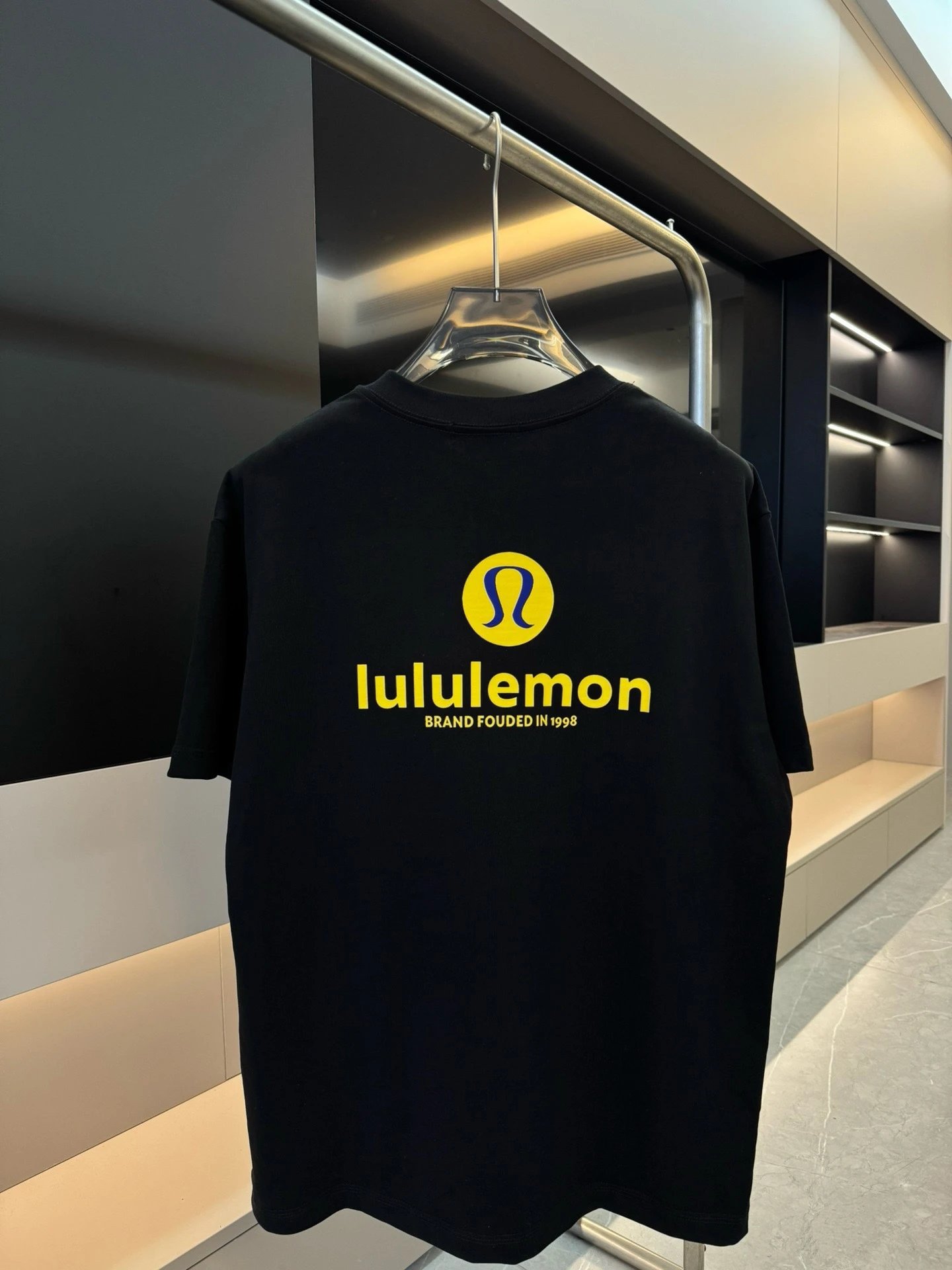 Lululemon Logo Tee White T-Shirt - 24