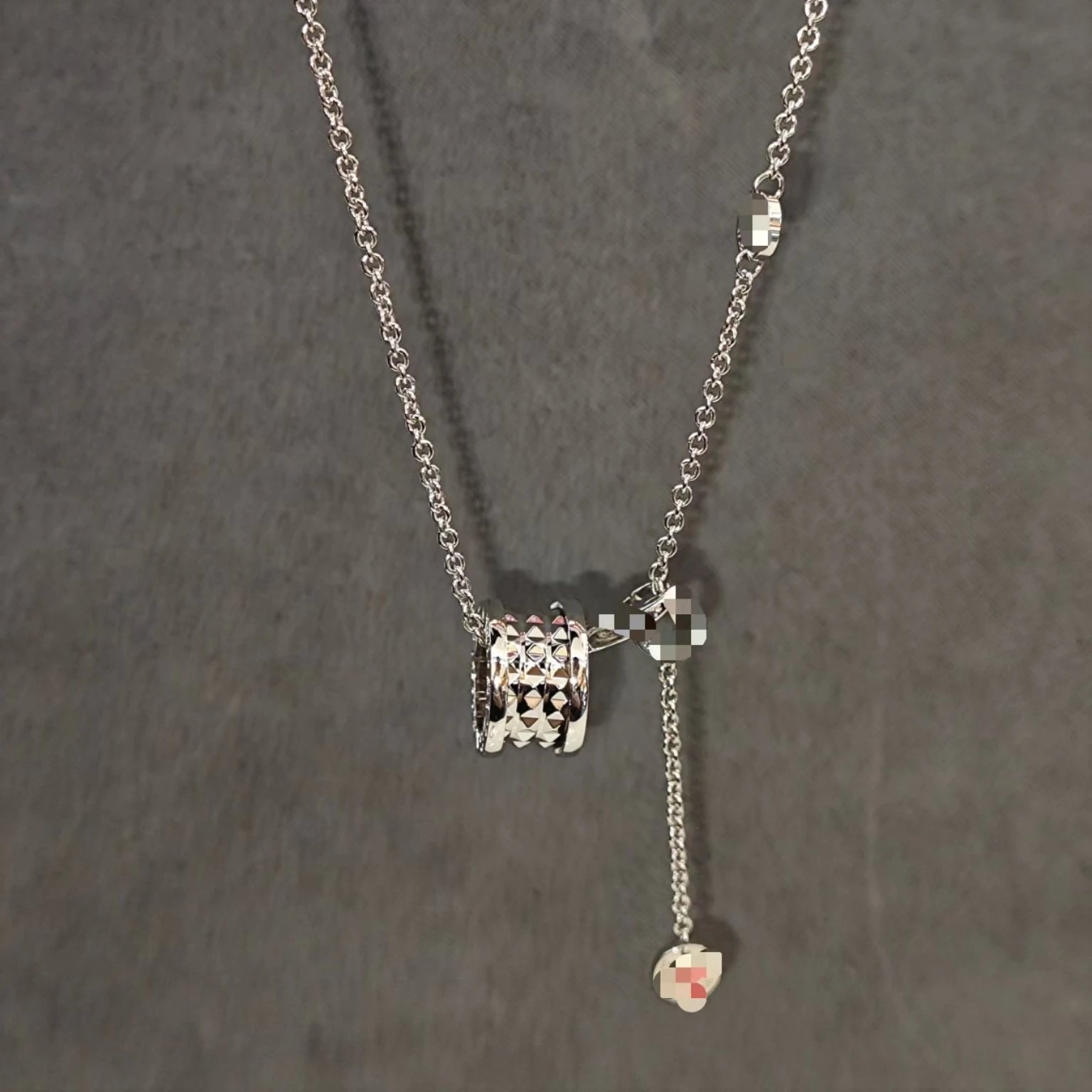 Design Pyramid-Textured Cylinder Pendant Necklace Silver Jewelry