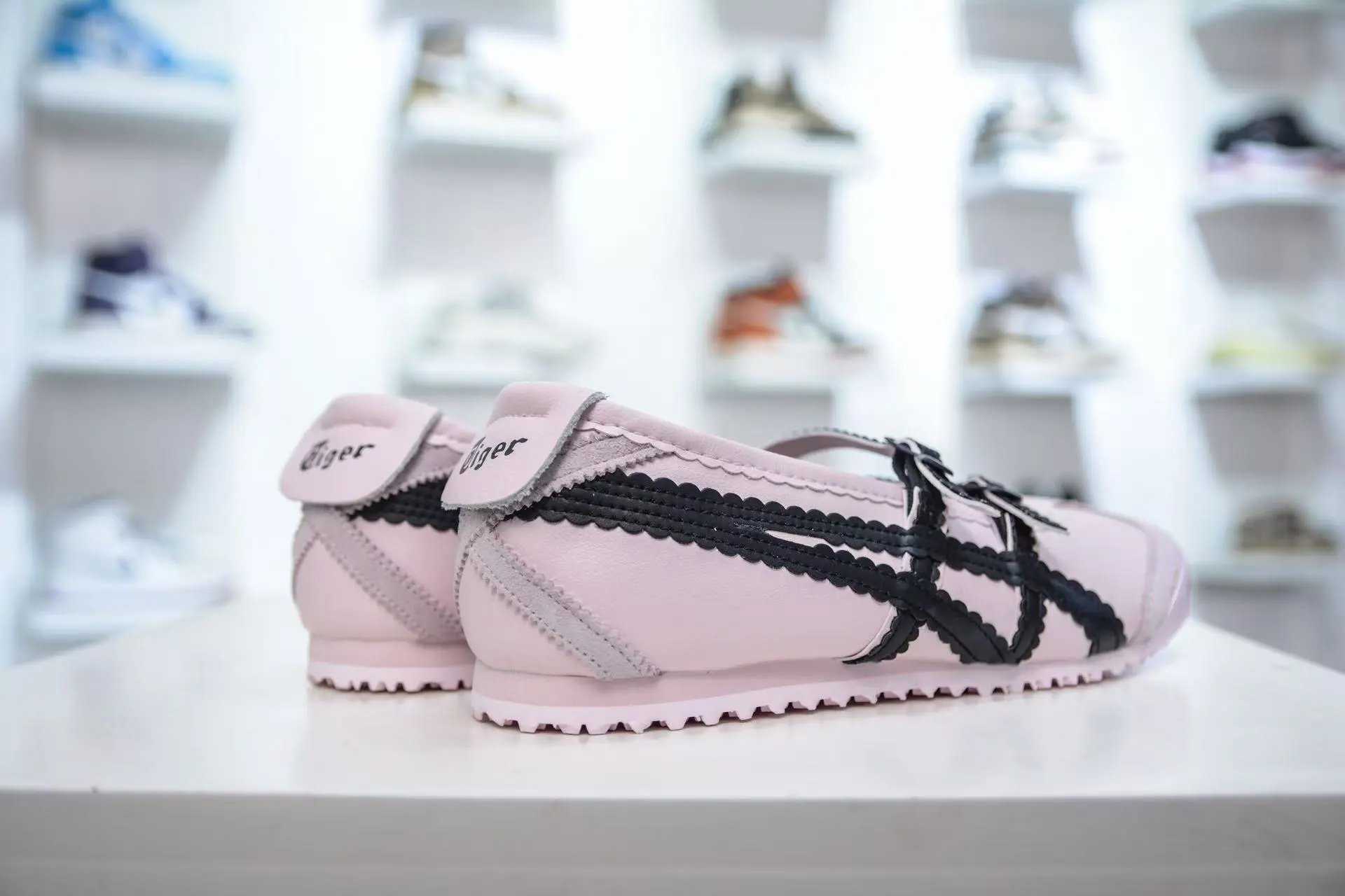 Onitsuka Tiger Asics Onitsuka Tiger Mexico 66 White Pink Sneakers Running Shoes - 20