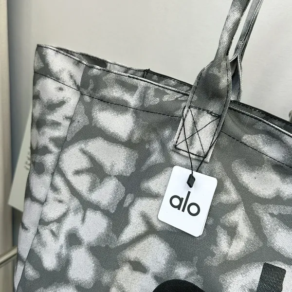 Alo Gray Tie-Dye Logo Tote Bag - 4