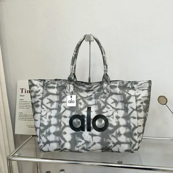 Alo Gray Tie-Dye Logo Tote Bag - 15