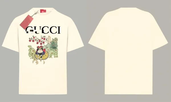 Gucci Snow White Cat Print Cream T-Shirt - 1