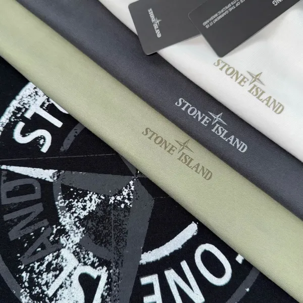 Stone Island Compass Logo T-Shirt Charcoal Gray T-Shirt - 36
