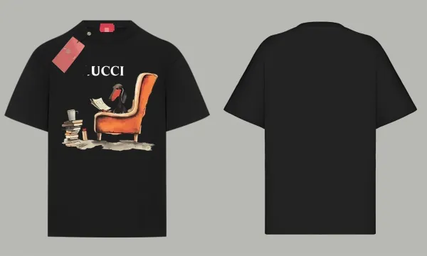 Gucci Dog Reading Graphic Black T-Shirt - 1