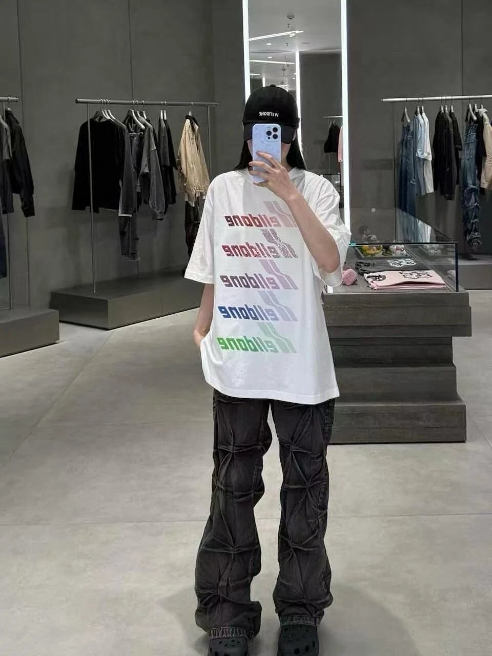 Design Wetbone Multi-Color Gradient Logo T-Shirt Gray T-Shirts - 11