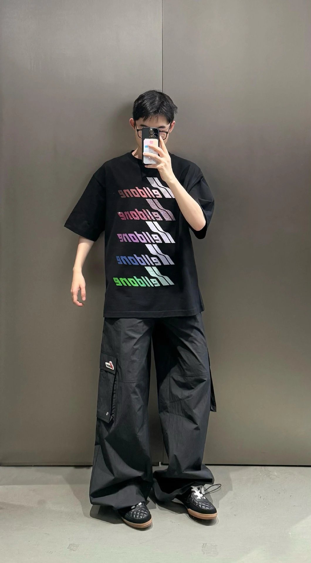 Design Wetbone Multi-Color Gradient Logo T-Shirt Gray T-Shirts - 18