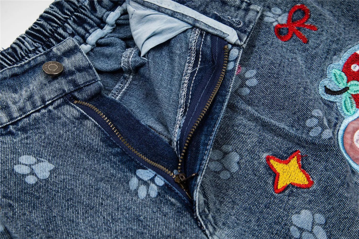 Design Kib Denim Shorts with Embroidered Cats and Paw Prints Multicolor Jeans Shorts - 11