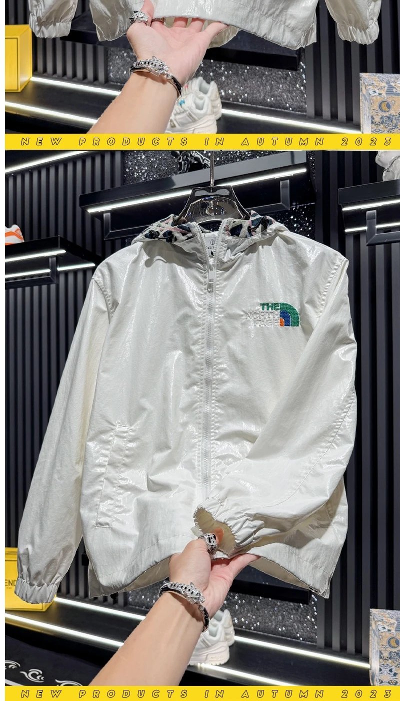 The North Face Crinkle Nylon Hooded Windbreaker Black Outerwear.windbreaker - 5