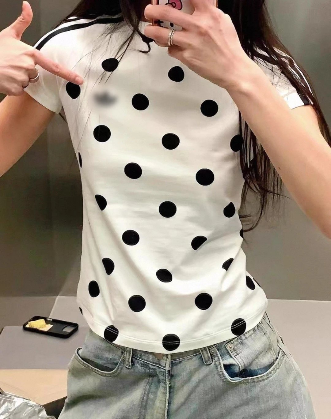 Design Polka Dot Graphic T-Shirt White / Black - 4