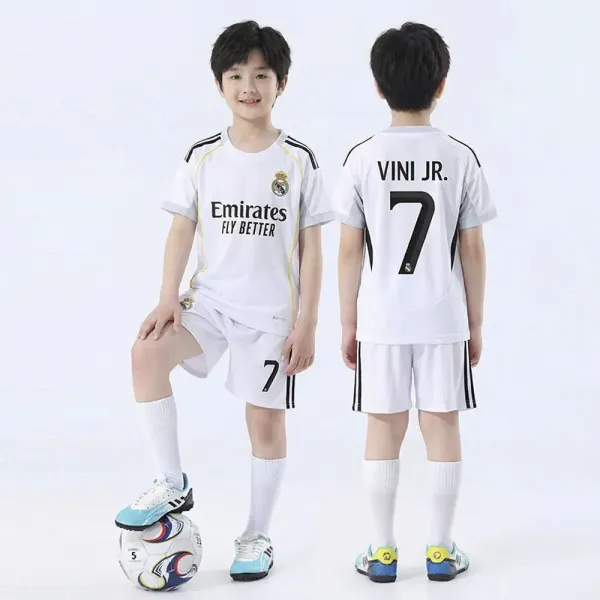 Real Madrid 2023-24 Home Jersey White Kids Set with Vini Jr. 7 - 1