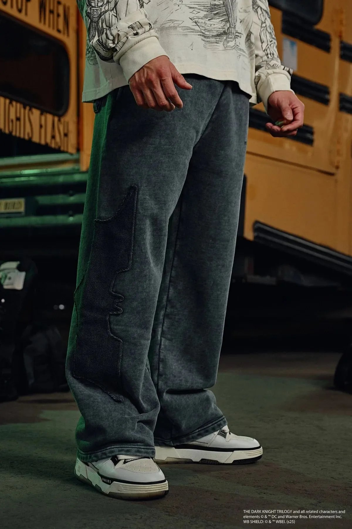 Design YOUNGLA Distressed Batwing Sweatpants Gray Sweatpants - 3