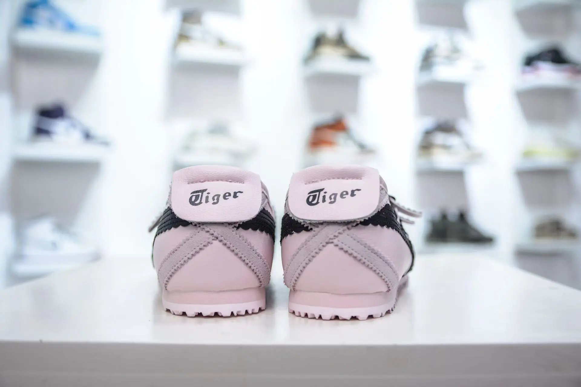 Onitsuka Tiger Asics Onitsuka Tiger Mexico 66 White Pink Sneakers Running Shoes - 15