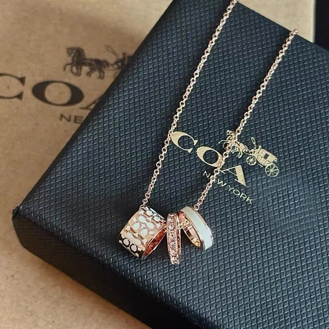 COA Jewelry Three-Ring Enamel Pendant Necklace product detail image 2