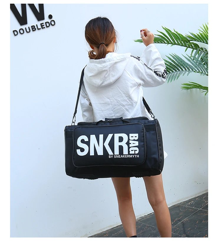 Design Sneaker Myth SNKR Bag Black Duffle Bag - 11