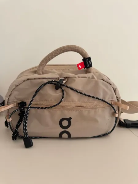 On Running Gym Bag Black Duffle Bag - 29