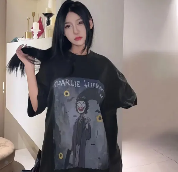 Design Charlie Luciano Maleficent x Aurora Graphic Print Off-White T-Shirt T-Shirts - 19