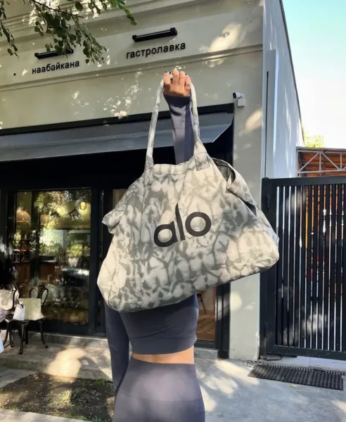 Alo Gray Marble Print Tote Bag - 4