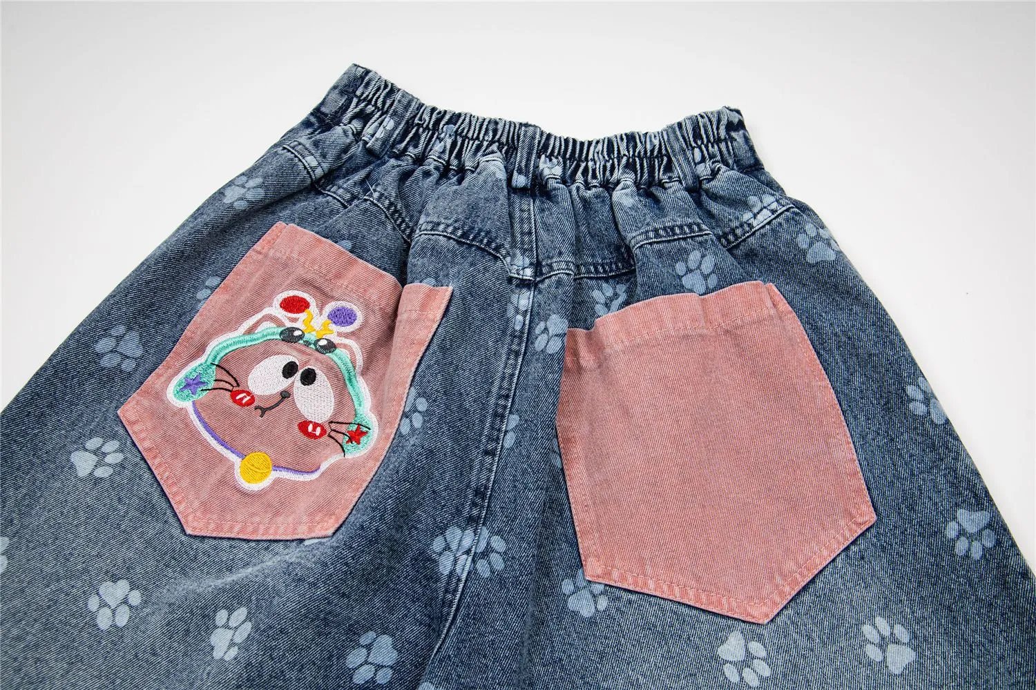 Design Kib Denim Shorts with Embroidered Cats and Paw Prints Multicolor Jeans Shorts - 10