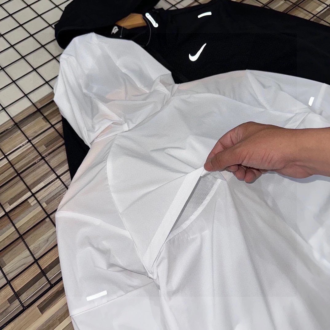 Nike Windrunner Hooded Jacket Black Outerwear - 7