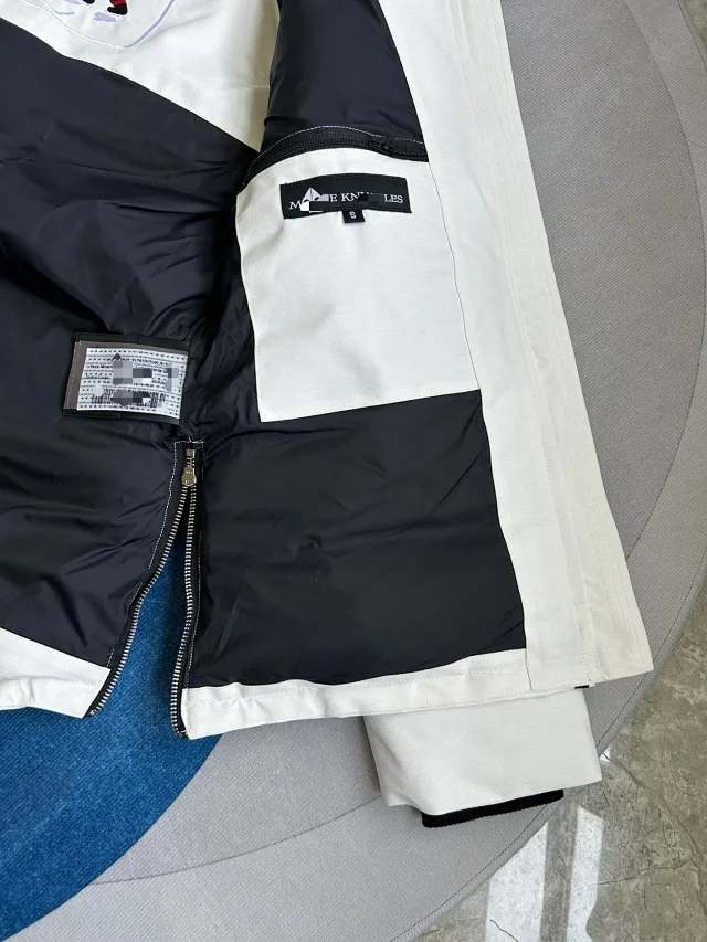Unbranded Down Jackets Hooded fur-trim puffer jacket with flap pockets product detail image 9
