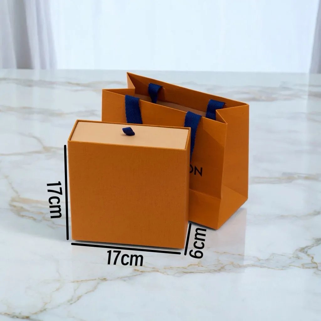 Belt Box + Tote Bag + Cloth Bag + Silk + Card 17*17*6